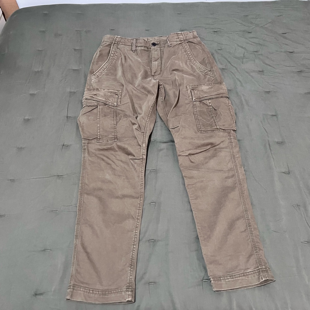 GAP Men's Slim Taper Cargo Pants